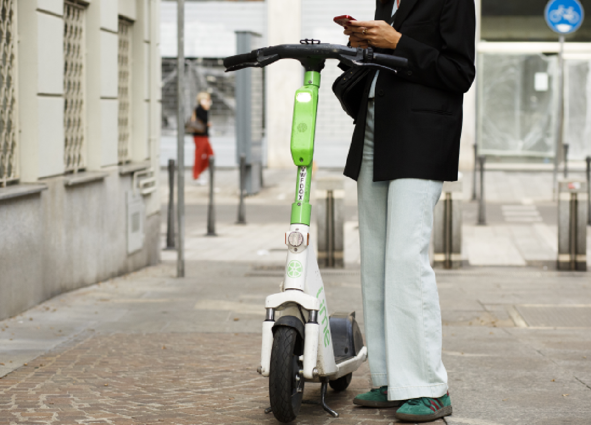 Lime torna a Milano: in arrivo 2000 monopattini elettrici per l’estate Lime torna a Milano: in arrivo 2000 monopattini elettrici per l’estate