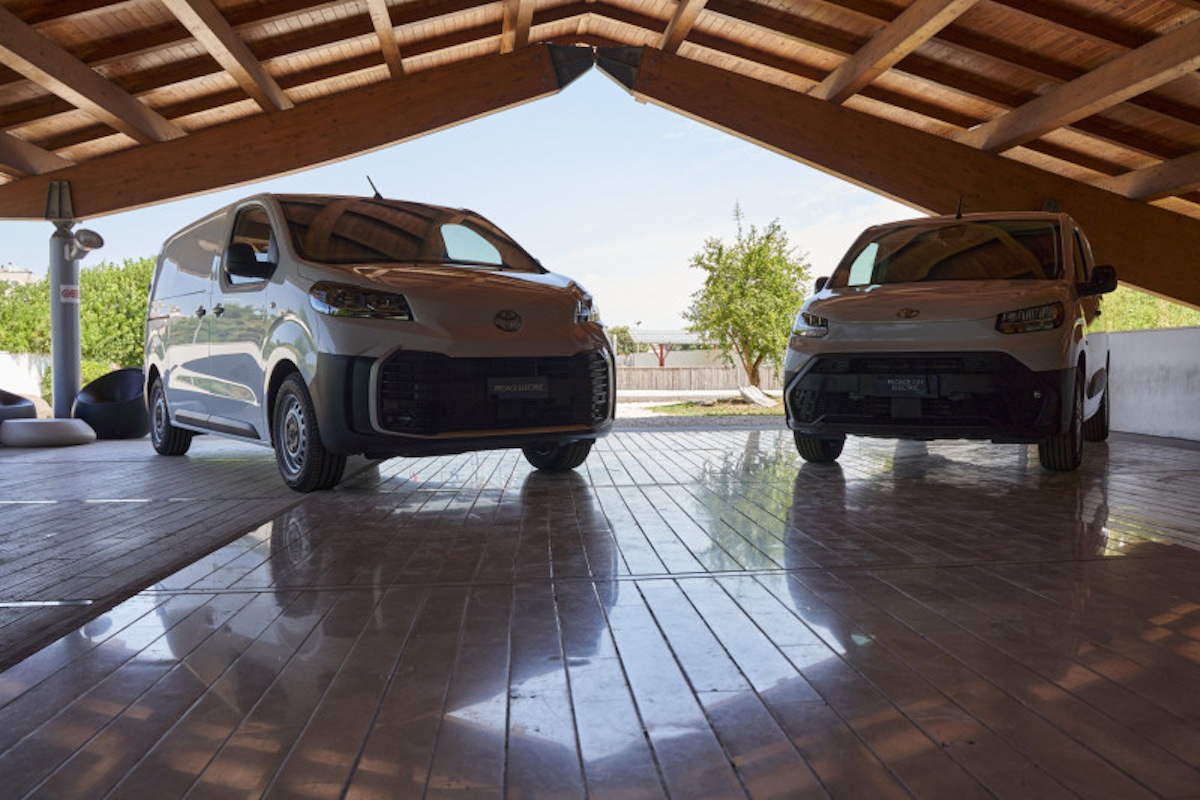 Toyota lancia il nuovo PROACE Electric e PROACE CITY Electric Toyota lancia il nuovo PROACE Electric e PROACE CITY Electric