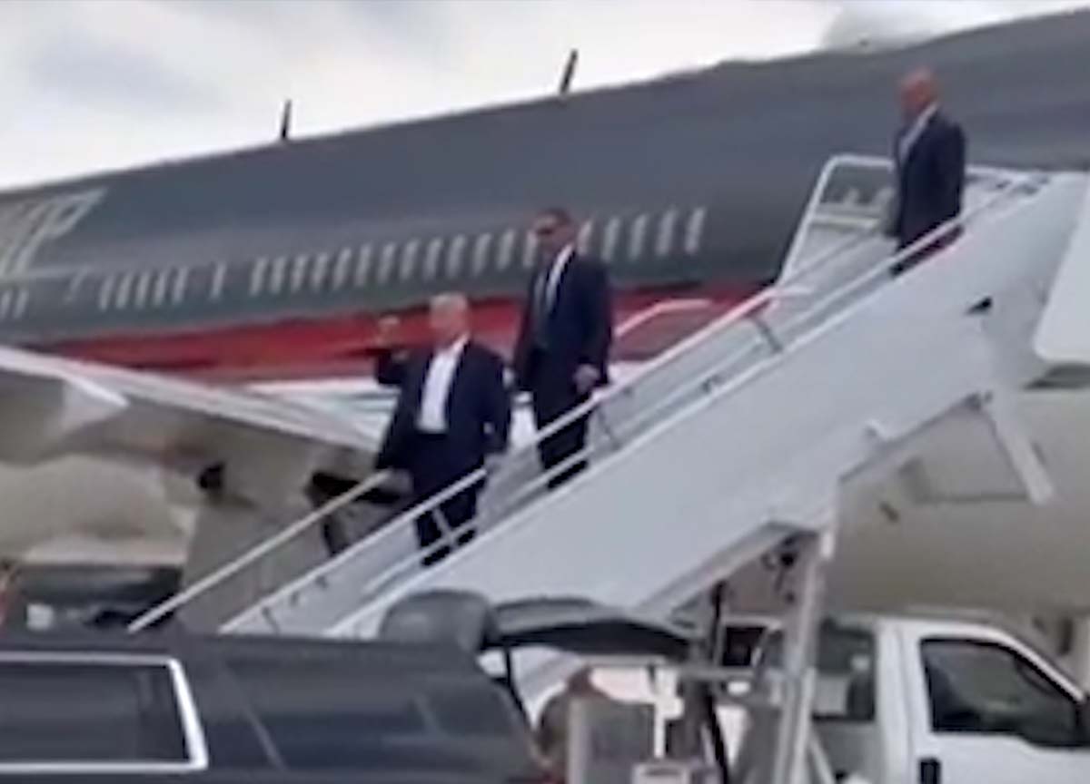 Trump a Milwaukee per la convention dopo l’attentato: “Dovrei essere morto” Trump a Milwaukee per la convention dopo l’attentato: “Dovrei essere morto”