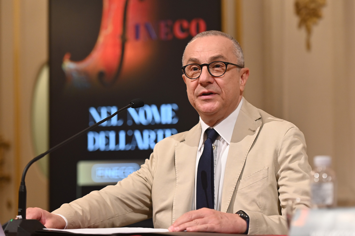 Fineco: stanziati € 600 mila per la Fondazione Teatro Petruzzelli