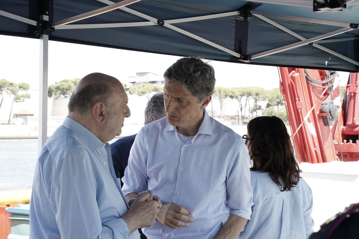 Snam, rigassificatore di Ravenna: confermata l’apertura nel 2025 Snam, rigassificatore di Ravenna: confermata l’apertura nel 2025
