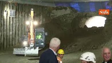 Abbattuto il diaframma del sottopasso di Piazza Pia per il Giubileo, le immagini di Anas