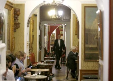 Antico Caffè Greco,  sfratto definitivo: la Cassazione dà ragione all’Ospedale Israelitico