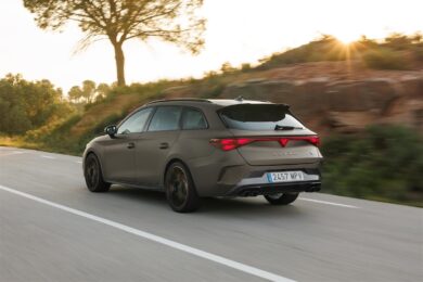 Nuova CUPRA Leon: arriva l’innovativo 1.5 e-HYBRID da 272 CV DSG