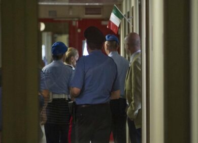 Tre tunisini minorenni in fuga dal carcere romano di Casal del Marmo: scatta la caccia all’uomo