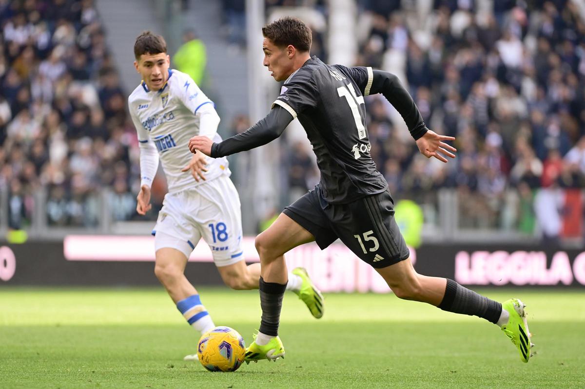 Juventus, Soulè: Roma-Leicester superate, offerta da 35 milioni. E 80 milioni dalle cessioni Juventus, Soulè: Roma-Leicester superate, offerta da 35 milioni. E 80 milioni dalle cessioni