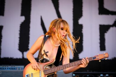 Victoria De Angelis, spot sulle note dei Maneskin per TimVision (con nuove offerte serie A Olimpiadi Parigi 2024)