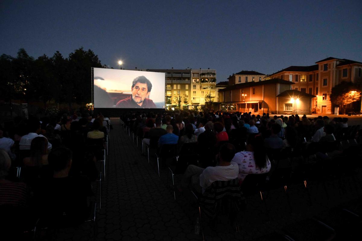 Cinema all’aperto di AriAnteo alla Fabbrica del Vapore sede della prima personale in Italia di Shepard Fairey (OBEY) Cinema all’aperto di AriAnteo alla Fabbrica del Vapore sede della prima personale in Italia di Shepard Fairey (OBEY)
