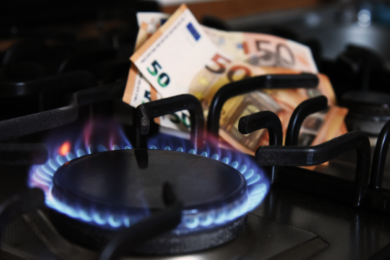 Bollette, nel Lazio cala la spesa dell’elettricità del 23% ma il gas è alle stelle
