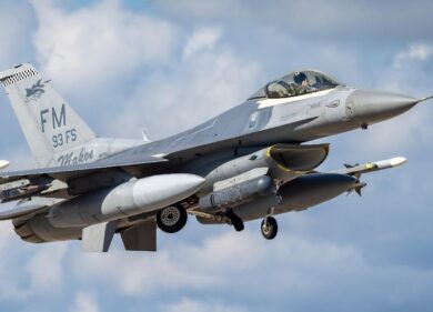 Eurofighter italiano si schianta durante una grande esercitazione militare