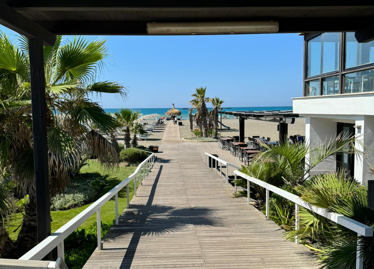 Balneari, la rivolta di Ostia travolge Gualtieri: “Così m muore il mare di Roma” Balneari, la rivolta di Ostia travolge Gualtieri: “Così m muore il mare di Roma”