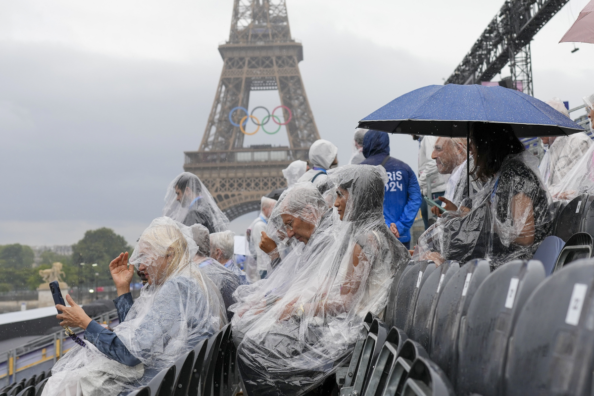 Via libera alle Olimpiadi Parigi 2024, la cerimonia d’apertura davanti ai capi di Stato di tutto il mondo Via libera alle Olimpiadi Parigi 2024, la cerimonia d’apertura davanti ai capi di Stato di tutto il mondo