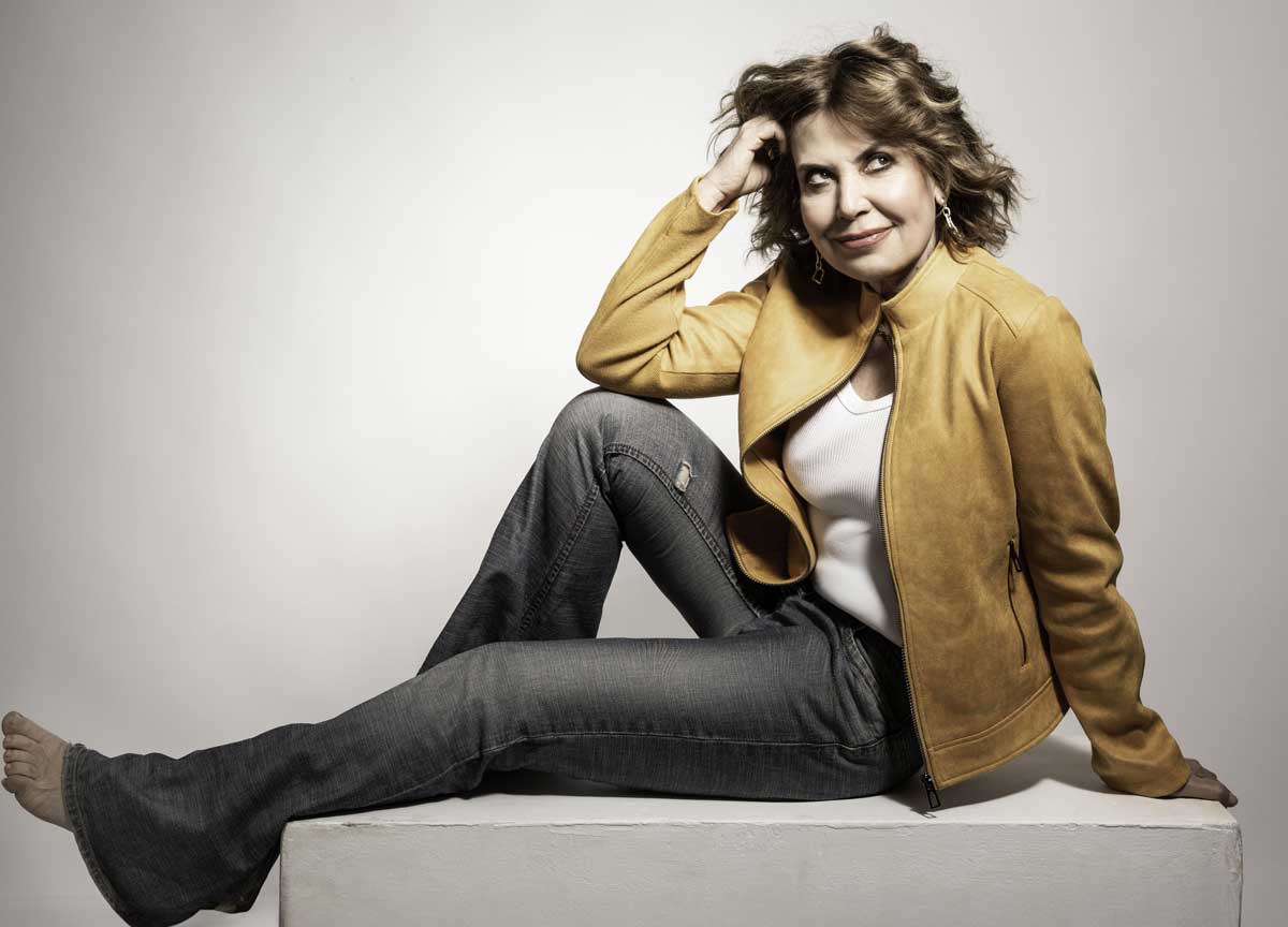 Maltempo da ridere a Villa Ada: arriva il ciclone Sabina Guzzanti in cerca di libertà Maltempo da ridere a Villa Ada: arriva il ciclone Sabina Guzzanti in cerca di libertà
