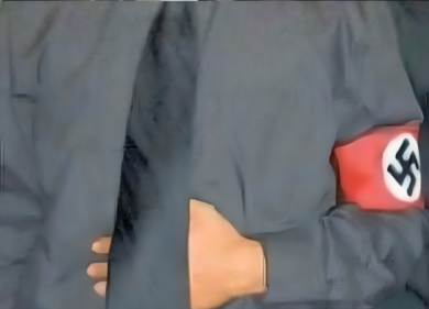 Ex colonnello vestito da SS: “Volevo fare come Vannacci”. Scoppia la bufera sui social