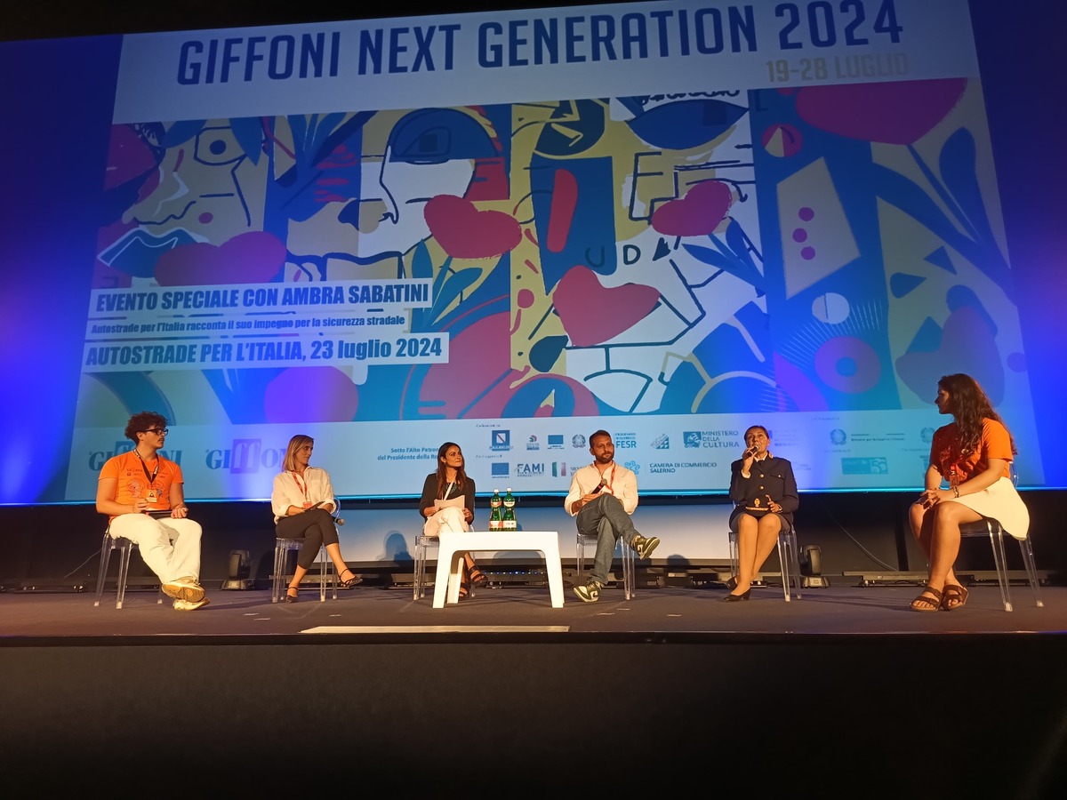 ASPI e Polizia protagonisti della Sicurezza Stradale al Giffoni Festival ASPI e Polizia protagonisti della Sicurezza Stradale al Giffoni Festival