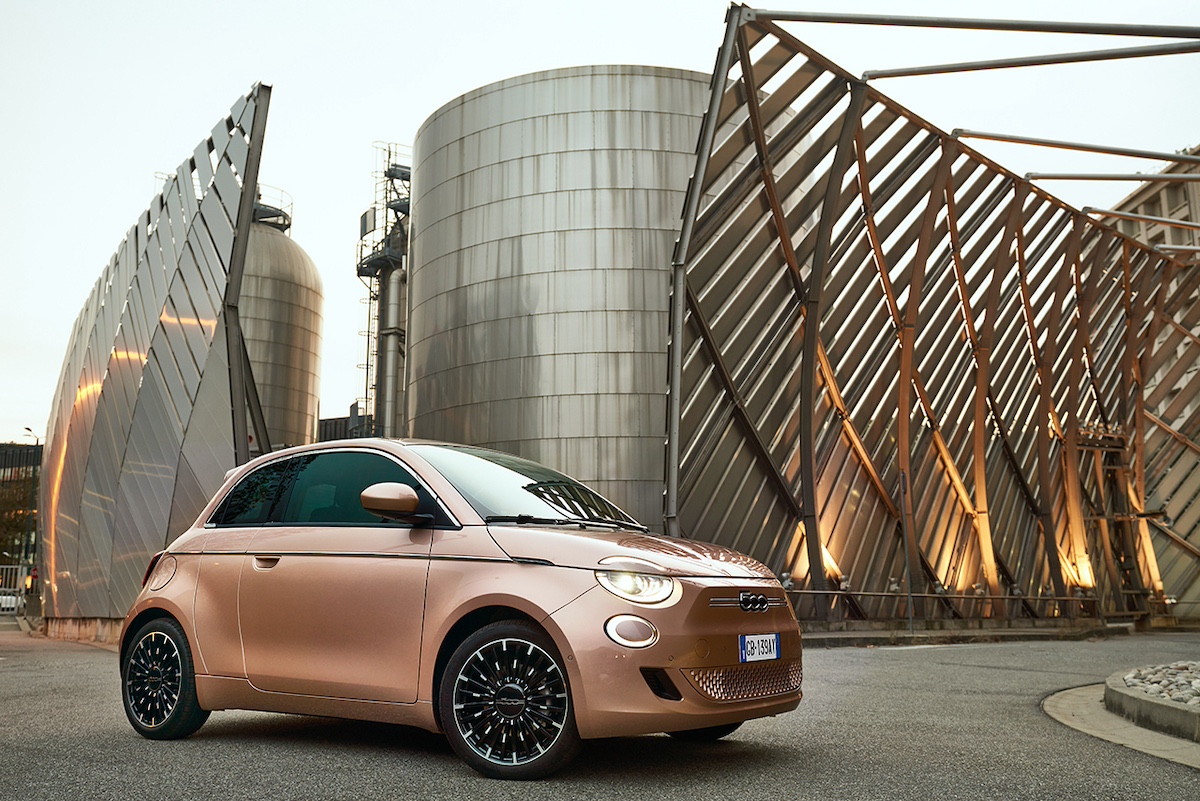 FIAT lancia il nuovo bonus tricolore per auto elettriche FIAT lancia il nuovo bonus tricolore per auto elettriche