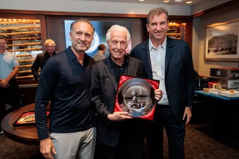 Calciomercato Milan, Samardzic vuole il Diavolo. E Fofana… Il dietro le quinte di Milan-Manchester City (le foto)