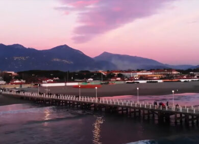 Scippi di orologi a Forte dei Marmi, situazione al limite. Il sindaco ai cittadini: “Non ostentate ricchezza”