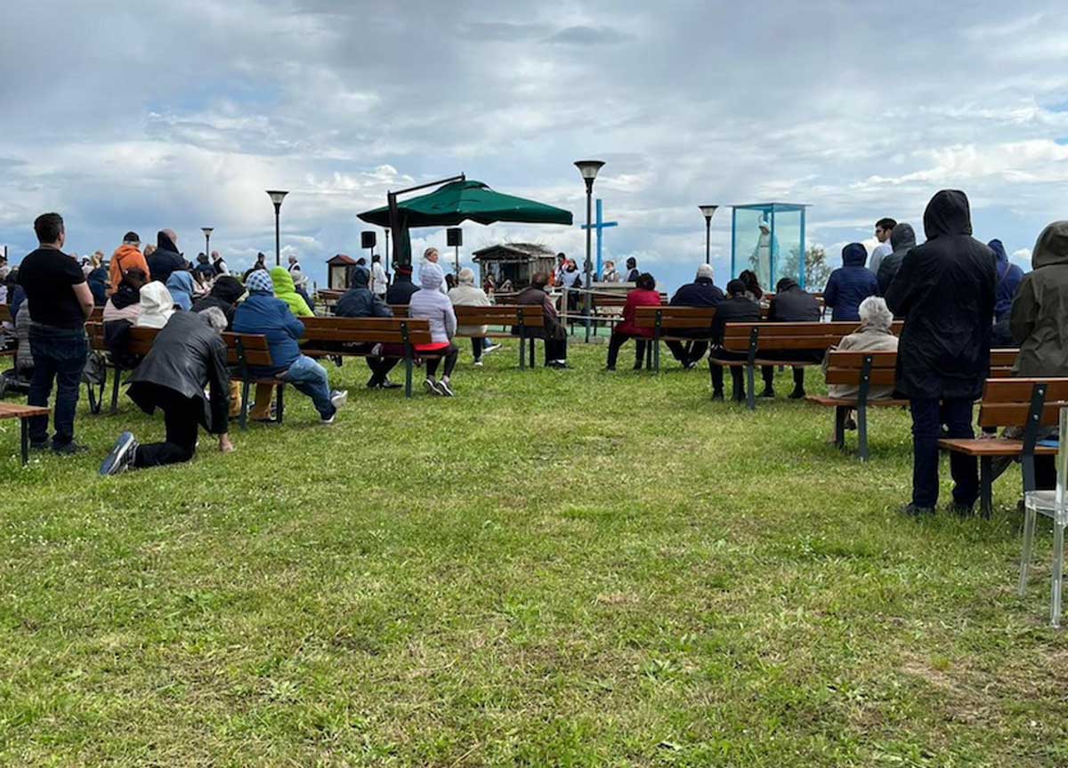 Trevignano, la Madonnina mette le rotelle: la veggente Gisella Cardia trasloca: è ufficiale Trevignano, la Madonnina mette le rotelle: la veggente Gisella Cardia trasloca: è ufficiale