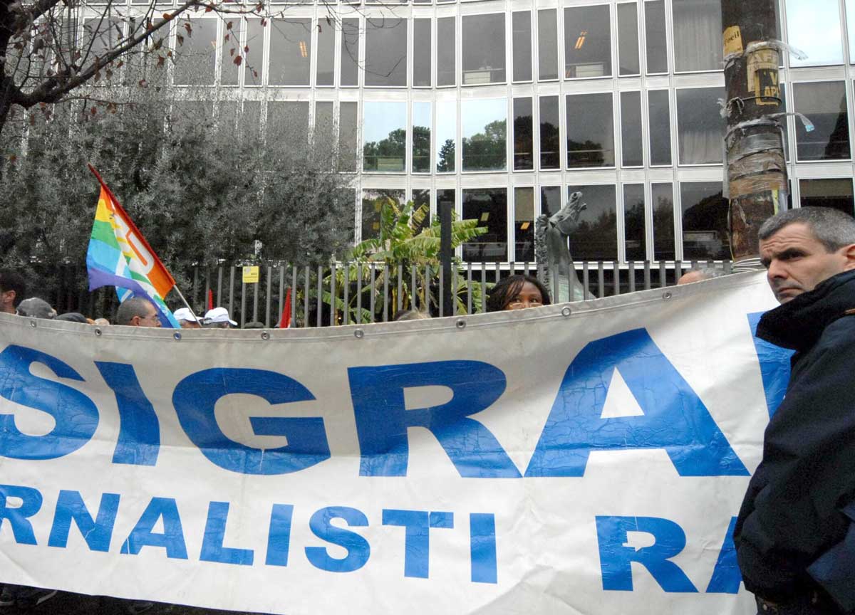 Giornalisti Rai e i 156 mila euro spariti dalle casse Usigrai: “Ci sono due indagati”. Il bilancio ad un tesoriere Giornalisti Rai e i 156 mila euro spariti dalle casse Usigrai: “Ci sono due indagati”. Il bilancio ad un tesoriere