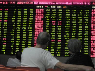 Borse asiatiche: crollano su timori recessione Usa. Tokyo, Nikkei mai così male dal 1987
