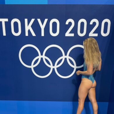 Luana Alonso allontanata dal Villaggio Olimpico: la nuotatrice “creava un ambiente inappropriato”. FOTO