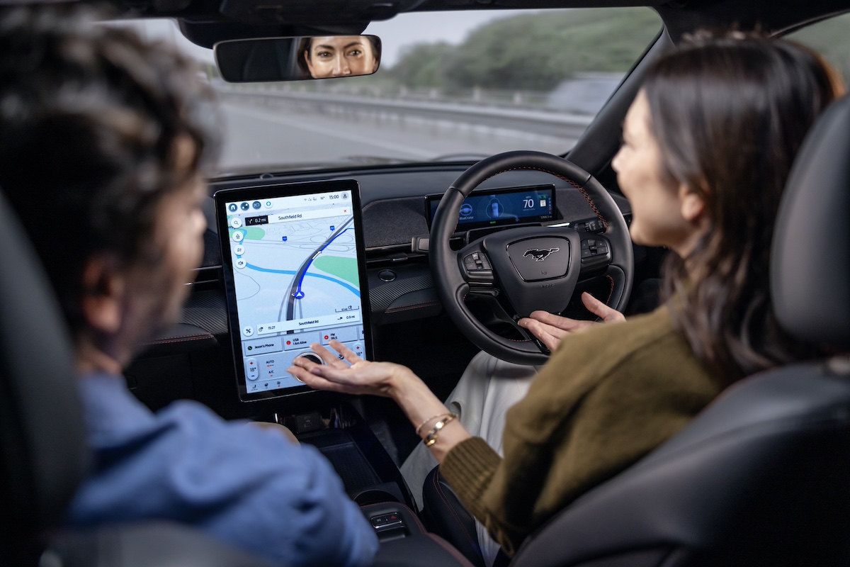Ford BlueCruise approvato in 15 paesi europei: guida a mani libere su 133.000 km di autostrade Ford BlueCruise approvato in 15 paesi europei: guida a mani libere su 133.000 km di autostrade