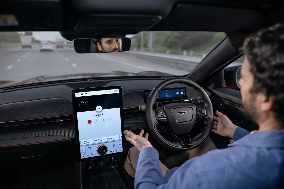 Ford BlueCruise approvato in 15 paesi europei: guida a mani libere su 133.000 km di autostrade Ford BlueCruise approvato in 15 paesi europei: guida a mani libere su 133.000 km di autostrade