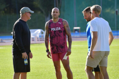 Parigi 2024, accuse di molestie sessuali da tre donne: ritirato l’accredito al coach di Jacobs
