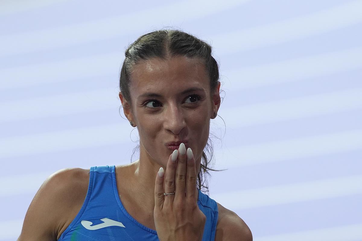 Galleria foto 'Parigi 2024, Nadia Battocletti, bronzo sub-iudice  (con record) poi sfumato nella notte del volo di Duplantis ‘il marziano’' - foto 1