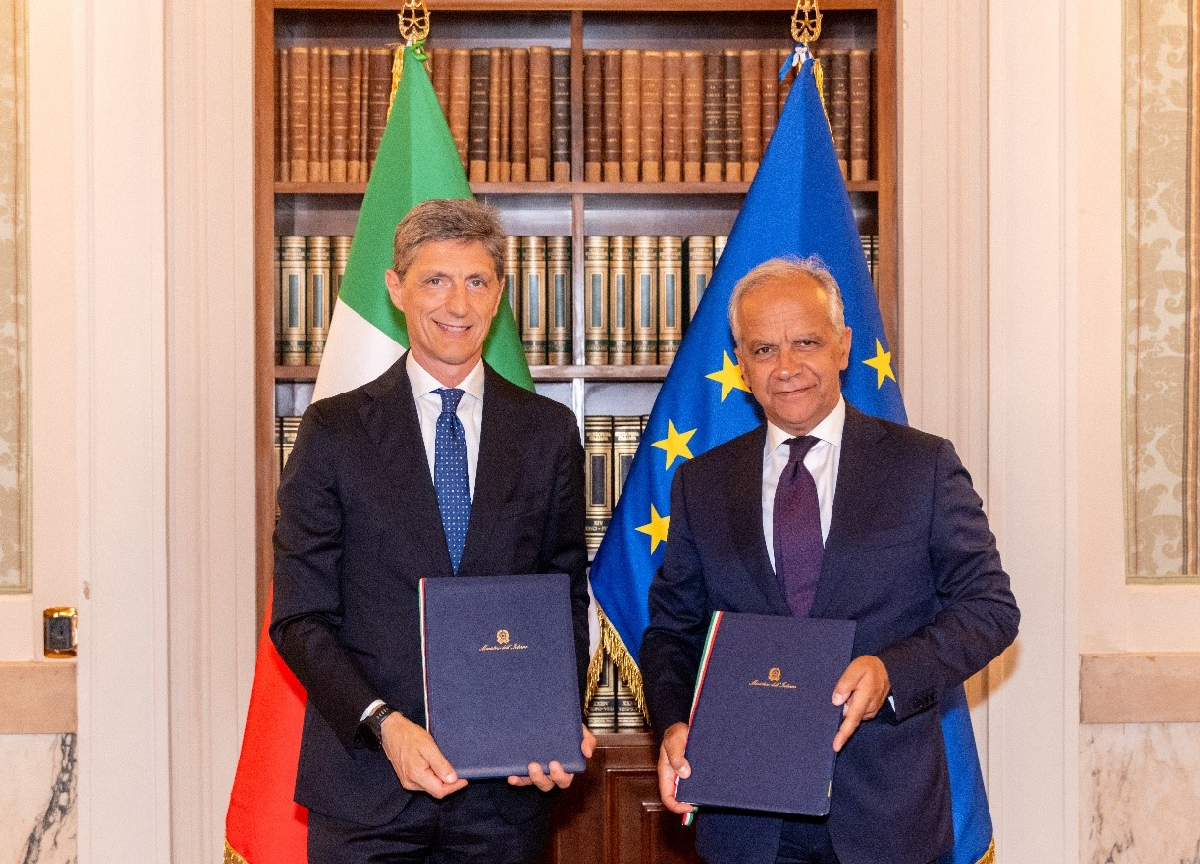 Snam, con il Ministero dell’Interno per contrastare la criminalità organizzata Snam, con il Ministero dell’Interno per contrastare la criminalità organizzata