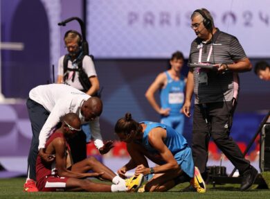 Parigi 2024, Tamberi show e ansia: qualificazione col brivido, soccorre l’amico Barshim. E fa una promessa