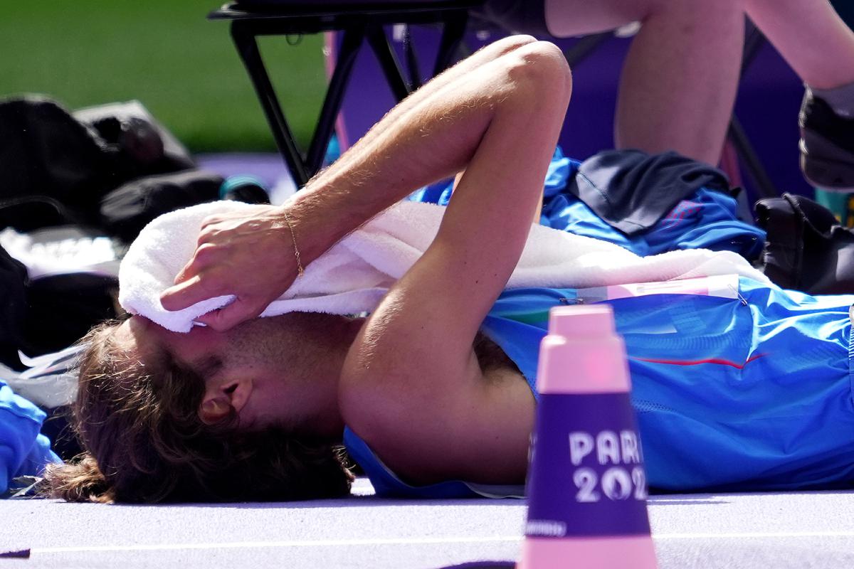 Tamberi in lacrime, il pianto di Gimbo alle Olimpiadi di Parigi 2024 fa il giro del mondo Tamberi in lacrime, il pianto di Gimbo alle Olimpiadi di Parigi 2024 fa il giro del mondo