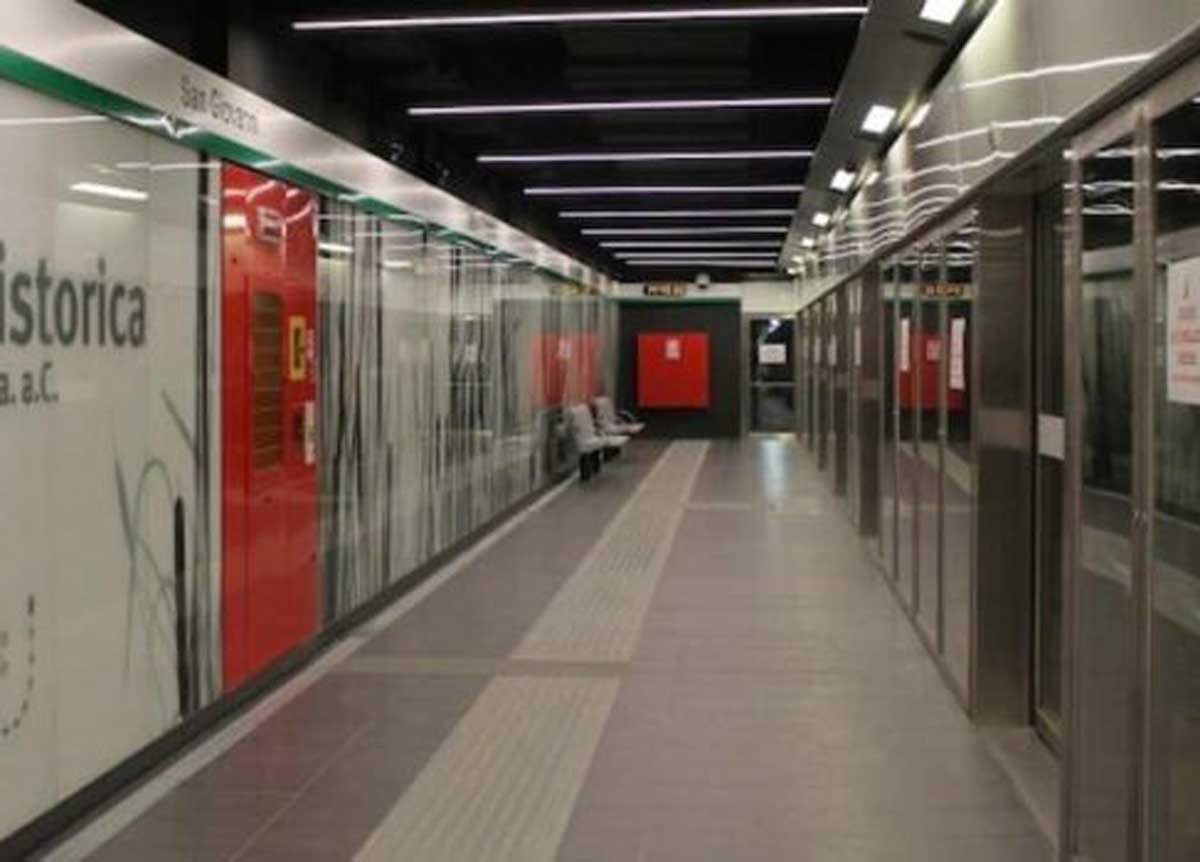 Lite sulla Metro C per un posto a sedere: accoltellato 28enne del Gambia: è grave