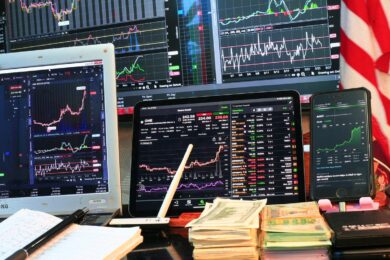 Borse europee in leggero rialzo in scia ai sussidi Usa: Milano chiude sgonfiando le perdite