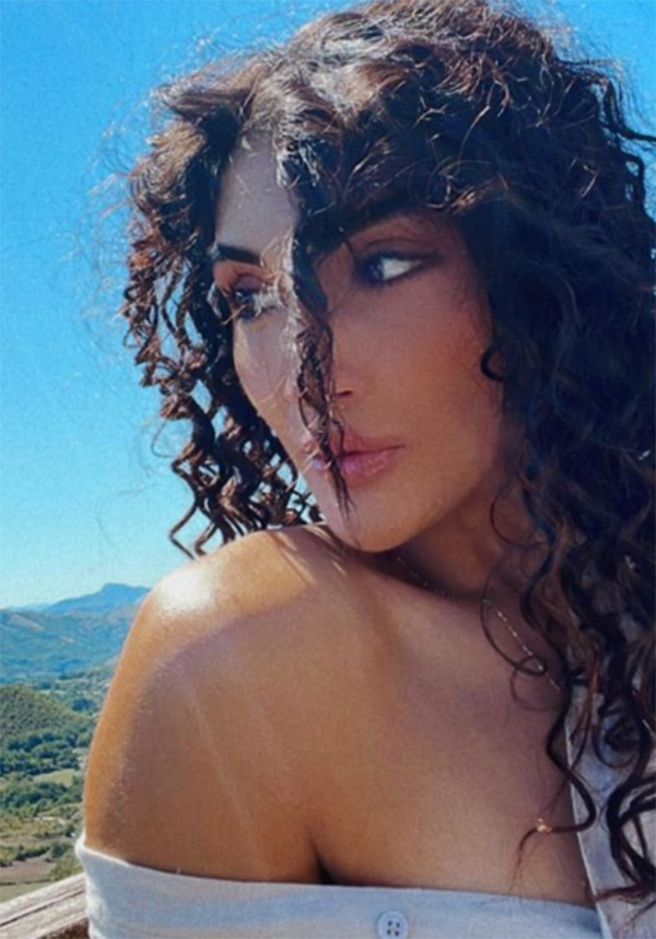 Parigi 2024, Imane Khelif oro? Angela Carini miss boxe delle Olimpiadi: le foto fuori dal ring che incantano i tifosi