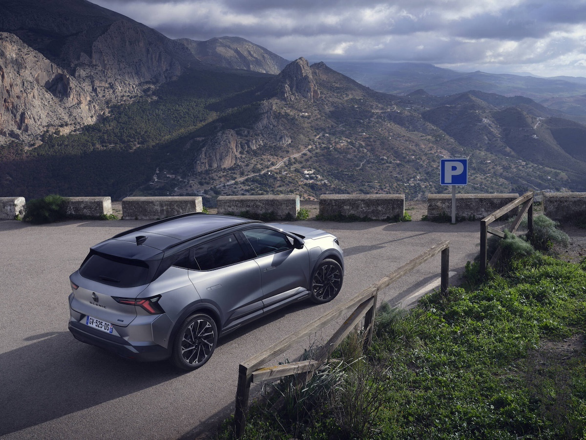 Renault Scenic E-Tech Electric: la rivoluzione elettrica per la famiglia Renault Scenic E-Tech Electric: la rivoluzione elettrica per la famiglia