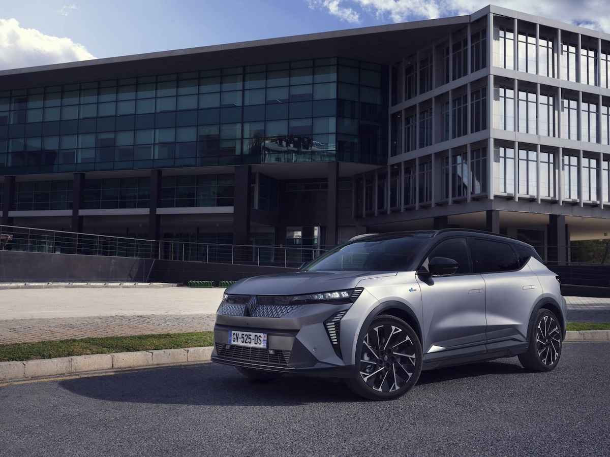Renault Scenic E-Tech Electric: la rivoluzione elettrica per la famiglia Renault Scenic E-Tech Electric: la rivoluzione elettrica per la famiglia