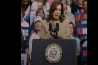 Kamala Harris: “La scelta non è tra me e Trump, ma tra futuro e passato”