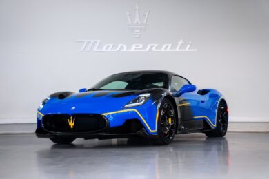 Maserati celebra 110 anni di eccellenza a Monterey Car Week con il debutto di una nuova super sportiva