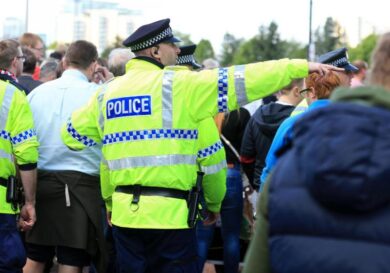 Londra, accoltella una donna e una bimba di 11 anni: arrestato un uomo