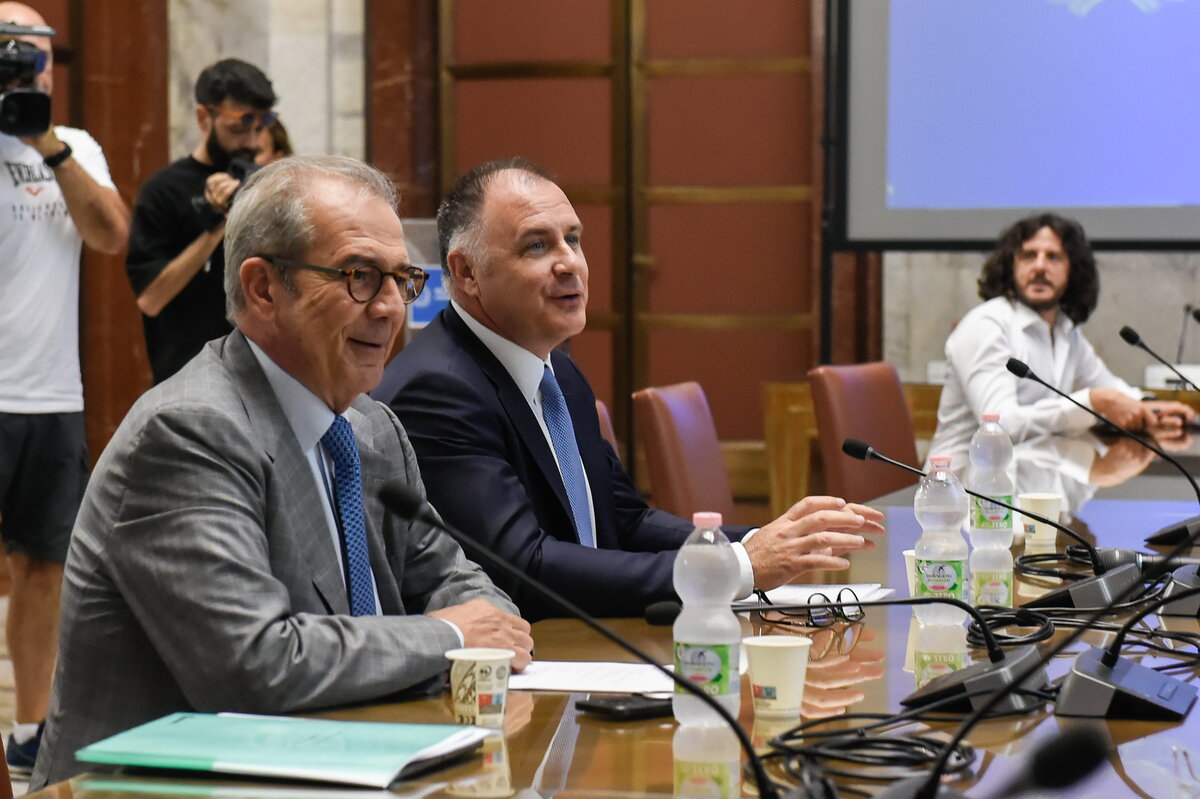 Confindustria incontra il Ministro delle Imprese e del Made in Italy Adolfo Urso Confindustria incontra il Ministro delle Imprese e del Made in Italy Adolfo Urso