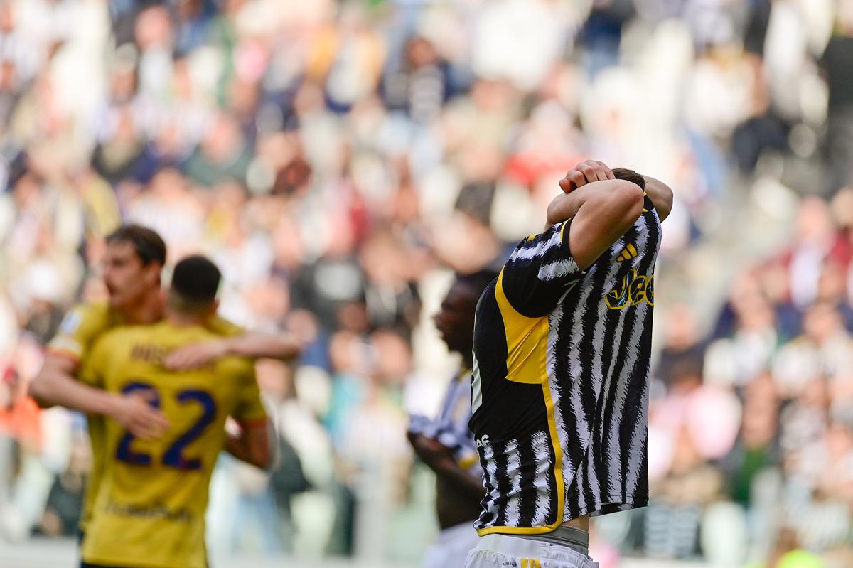 Juventus, Scanavino: “Un giorno prenderemo un altro Ronaldo”. Juve, ecco il nuovo numero 10 bianconero Juventus, Scanavino: “Un giorno prenderemo un altro Ronaldo”. Juve, ecco il nuovo numero 10 bianconero