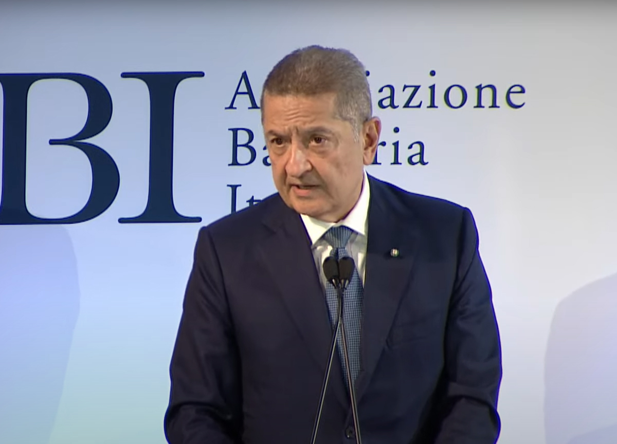 Bankitalia, il debito raggiunge numeri record e aumenta a 3 mila miliardi Bankitalia, il debito raggiunge numeri record e aumenta a 3 mila miliardi