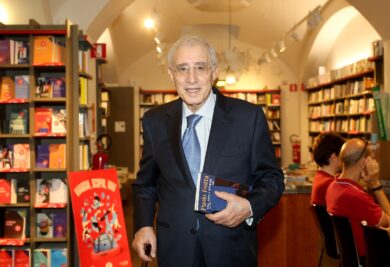 Marcello Dell’Utri arriva alla Piazza, un altro ospite di peso per la kermesse