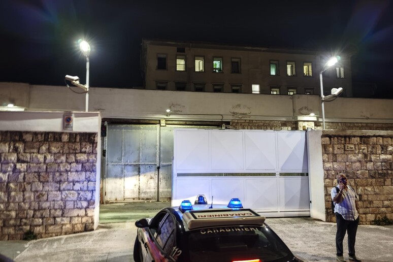 Carcere di Bari, torna la calma: terminata la protesta