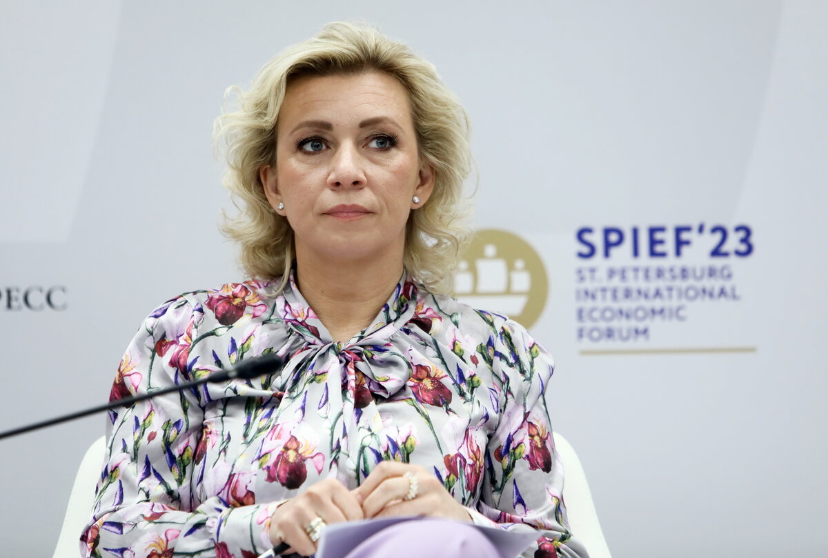 Guerra, Mosca attacca un altro inviato Rai. Zakharova: “Gli italiani elogiano i nazisti ucraini” Guerra, Mosca attacca un altro inviato Rai. Zakharova: “Gli italiani elogiano i nazisti ucraini”