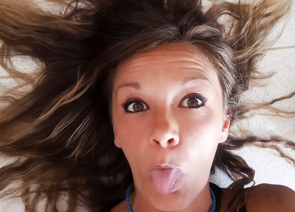 Roma, si schianta in auto contro un camion. Morta ex ragazza di “Non è la Rai” Roma, si schianta in auto contro un camion. Morta ex ragazza di “Non è la Rai”