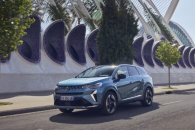 Renault nuovo Symbioz: il SUV compatto ibrido perfetto per le famiglie