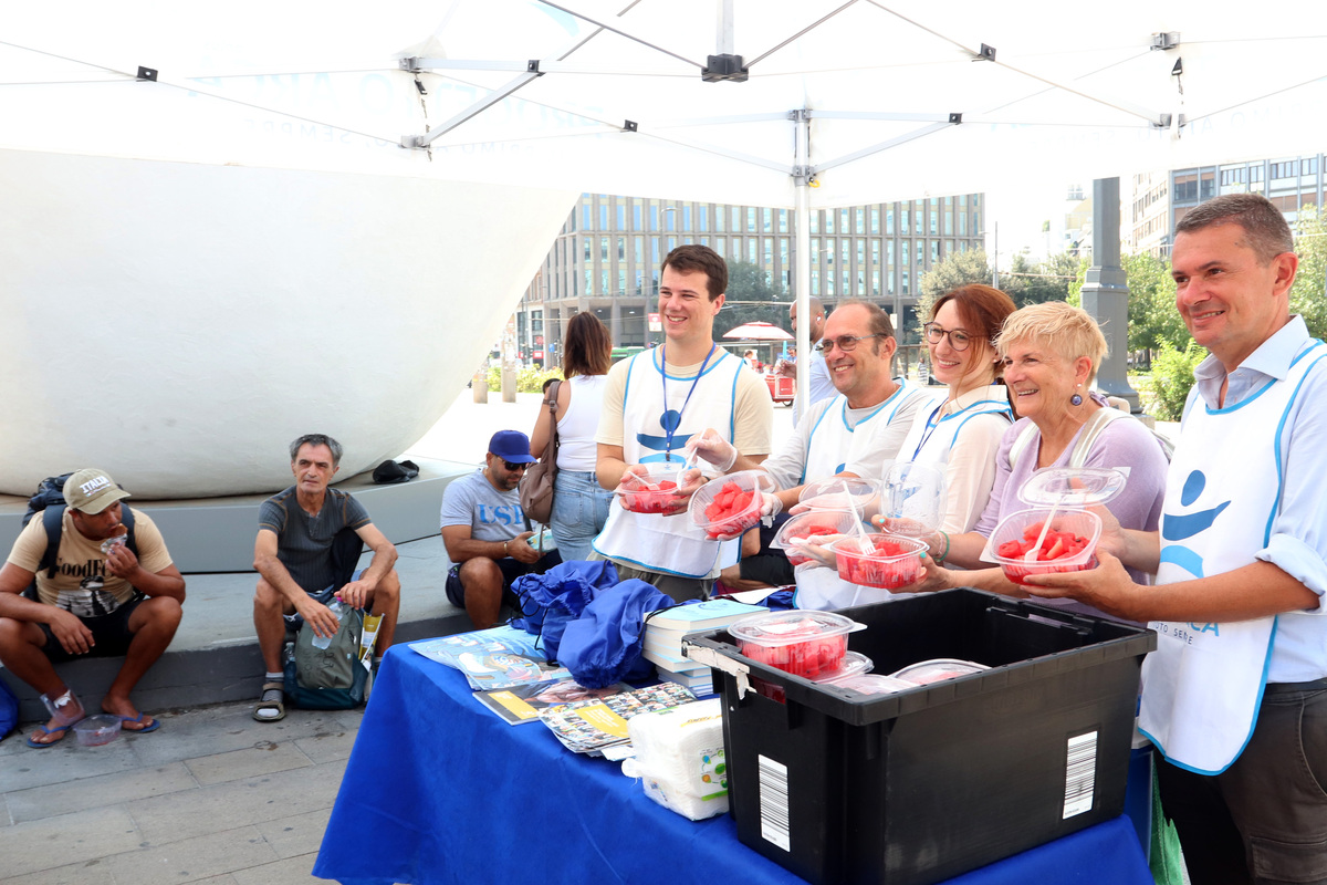 Progetto Arca: a Ferragosto freschezza e solidarietà per chi è più fragile Progetto Arca: a Ferragosto freschezza e solidarietà per chi è più fragile